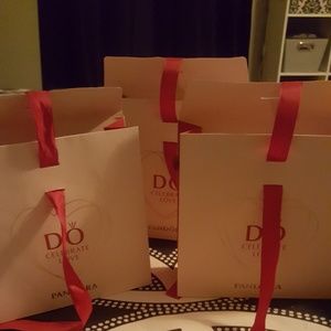 Pandora gift bags